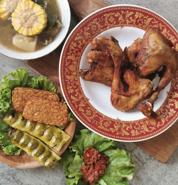 Ayam Goreng Kuning Sambal Dadak